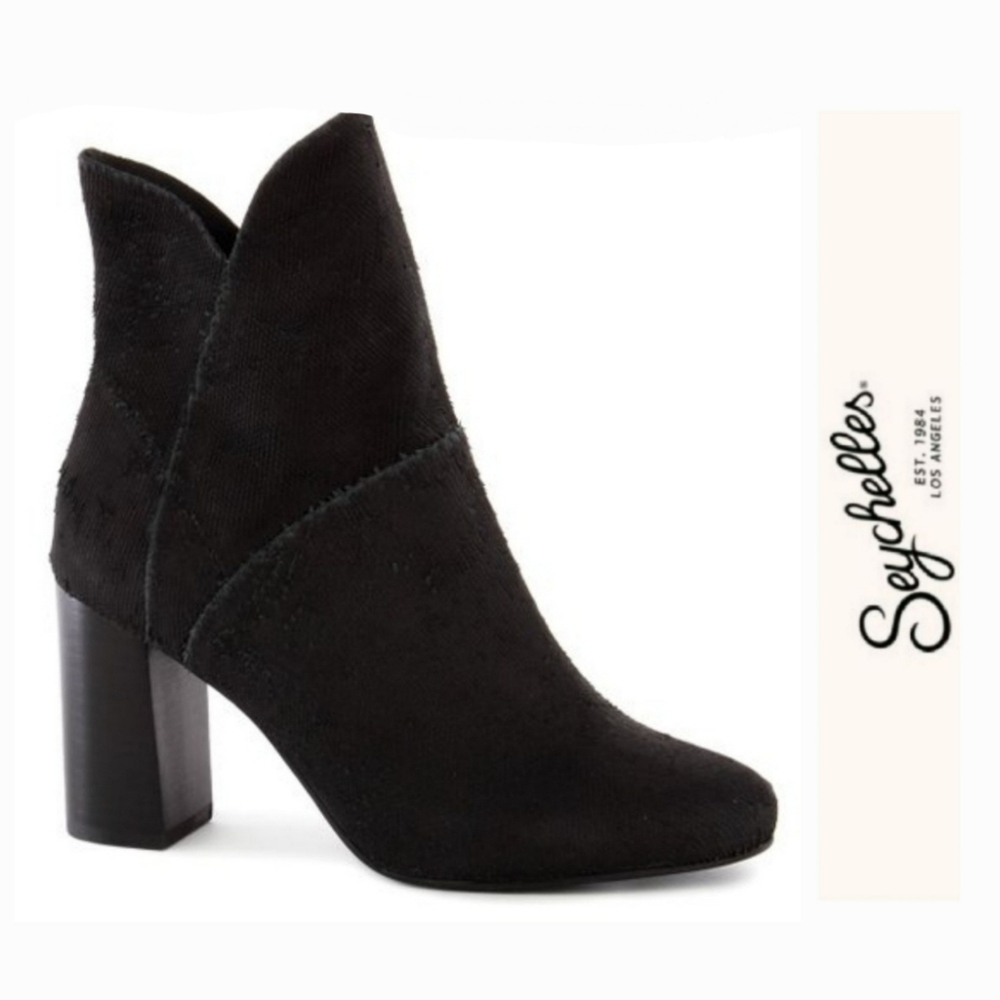 Modern Chic Seychelles Textured Black Suede Ankle Booties